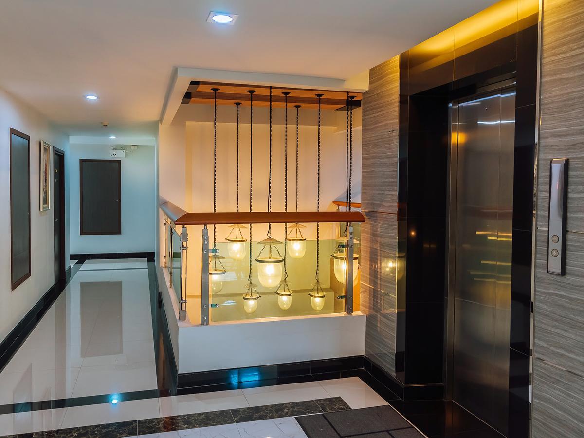Siri Residence Bangkok Bagian luar foto