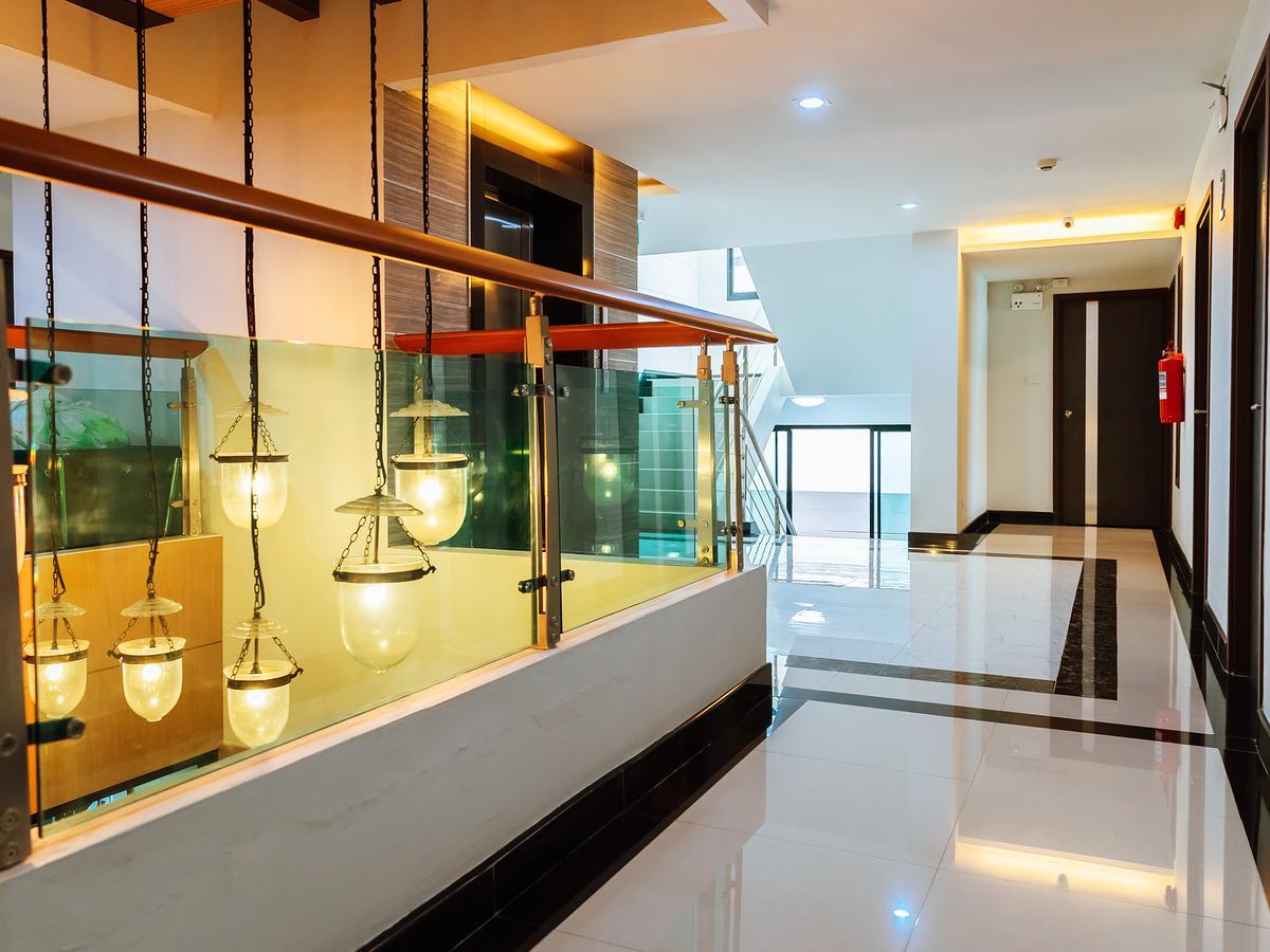 Siri Residence Bangkok Bagian luar foto